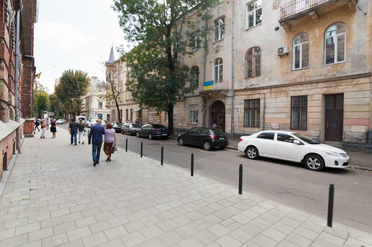 Leogrand One-Bedroom Apartments On Tugan-Baranovskogo 24 Lviv Exterior photo